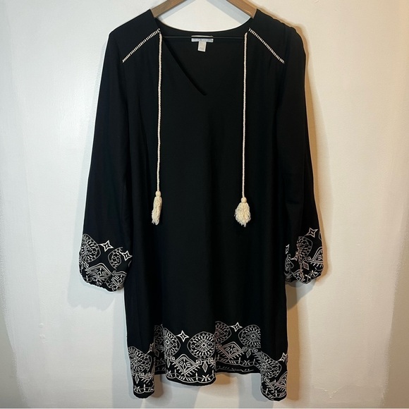 Women’s | New York and Company Black Embroidered A Line Dress | Large - Picture 1 of 7